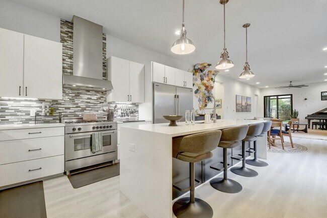 property at 1605 New York Ave