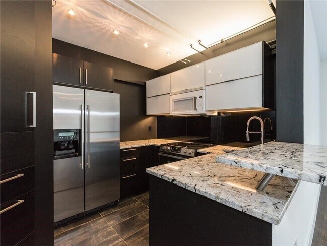 199 14th St NE in Atlanta, GA - Foto de edificio - Building Photo