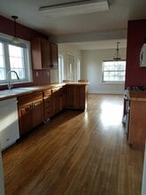 3400 Tower Ln in Bettendorf, IA - Building Photo - Building Photo