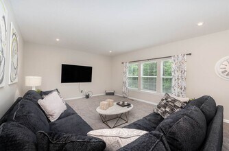 1344 Soaring Way in Maineville, OH - Building Photo - Building Photo