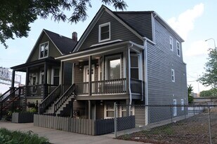 3331 N Drake Ave in Chicago, IL - Building Photo