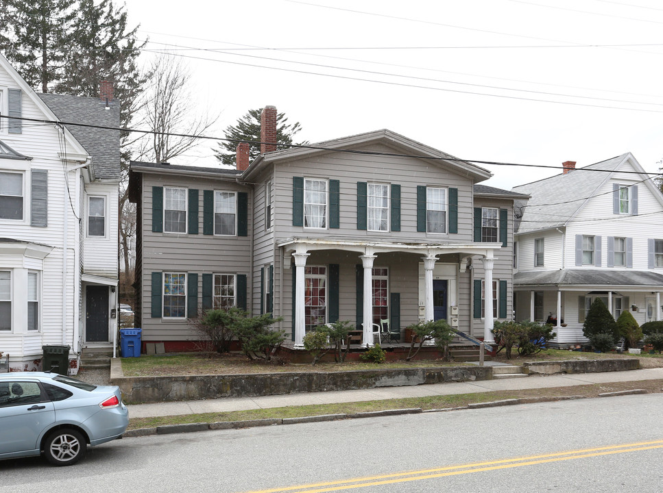 82 Mckinley Ave in Norwich, CT - Building Photo