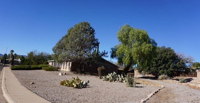 1780 Driftwood Cir in Sierra Vista, AZ - Building Photo - Building Photo