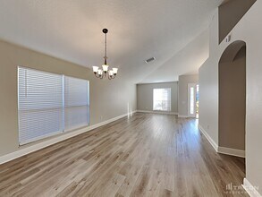 10434 Soaring Eagle Dr in Riverview, FL - Building Photo - Building Photo