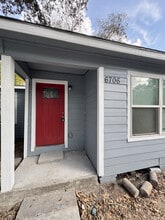 6706 Tippett St in Houston, TX - Building Photo - Building Photo