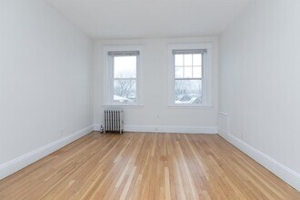 30 Langdon St, Unit 15 in Cambridge, MA - Foto de edificio - Building Photo