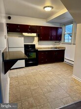 6604 O'Donnell St in Baltimore, MD - Foto de edificio - Building Photo