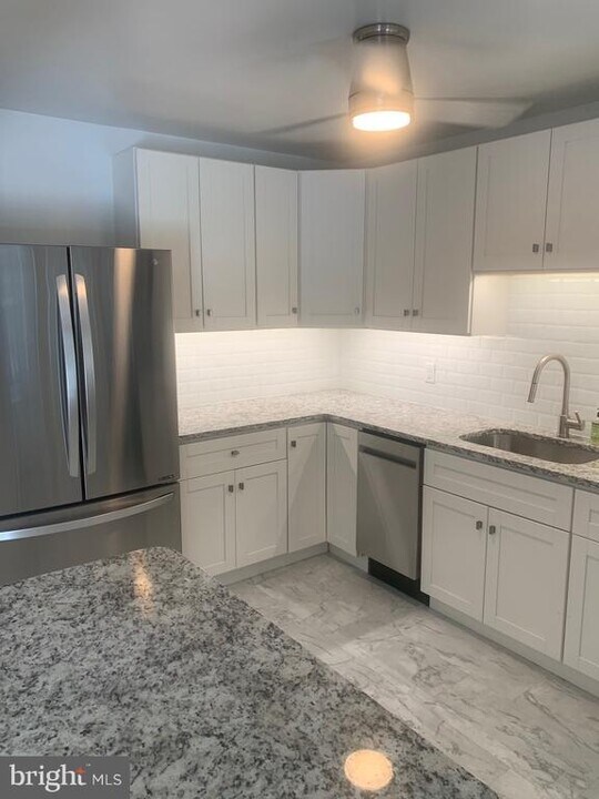 2305 W 12th St in Wilmington, DE - Building Photo