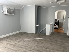 11 Central Ave, Unit 2 in Wakefield, MA - Building Photo - Building Photo