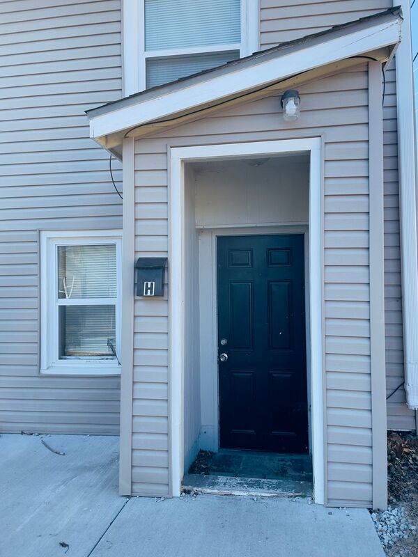 property at 209 S 1st St