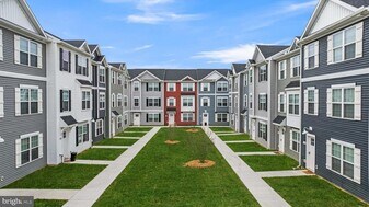 1201 Walnut Bottom Rd in Carlisle, PA - Building Photo