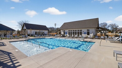 LEO Jamestown- Single Family Rental Homes in Greer, SC - Foto de edificio - Building Photo