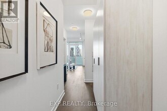 3900 Confederation Pkwy in Mississauga, ON - Building Photo - Building Photo