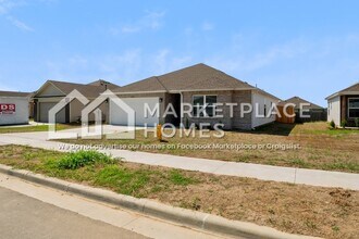 14910 E 39th St S in Tulsa, OK - Building Photo - Building Photo