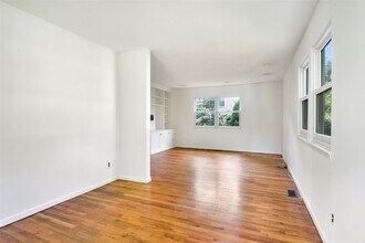 35 Blossom Terrace in Larchmont, NY - Building Photo - Building Photo