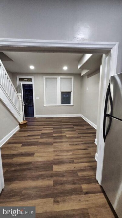 2735 E Preston St in Baltimore, MD - Building Photo