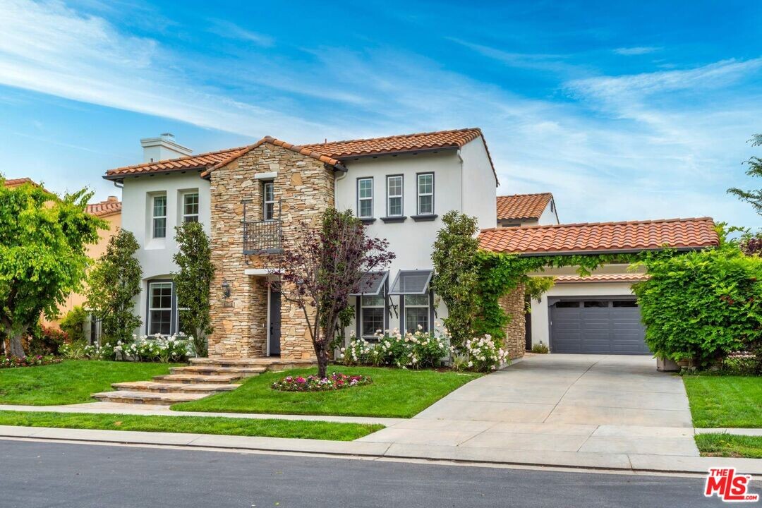 4110 Prado De Los Zorros in Calabasas, CA - Foto de edificio