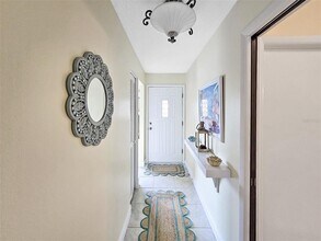 5749 Avista Dr in Sarasota, FL - Building Photo - Building Photo