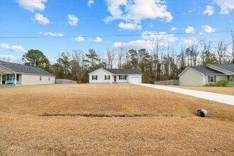 322 Reid Ct N in Jacksonville, NC - Building Photo - Building Photo