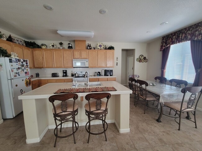 property at 1322 Paseo Belleza