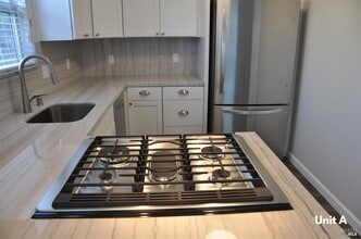 420 North St in Healdsburg, CA - Building Photo - Building Photo