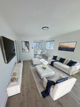 1934 Magnolia Ave, Unit 2 in Long Beach, CA - Building Photo - Building Photo