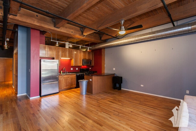 1500 W Monroe St, Unit # 0315 in Chicago, IL - Foto de edificio - Building Photo