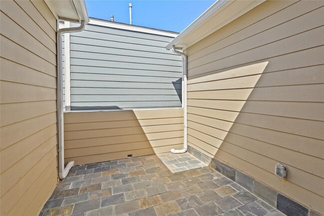 property at 2116 Bidwell Dr