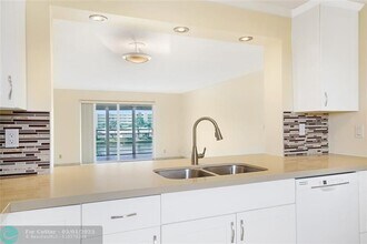111 SE 3rd Ave in Dania Beach, FL - Building Photo - Building Photo