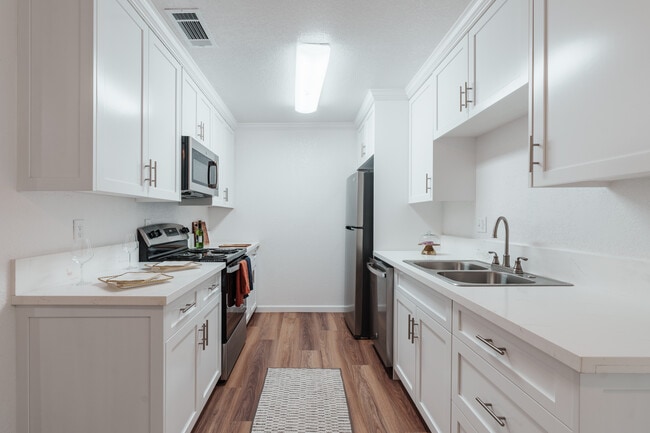 Maplewood Apartments