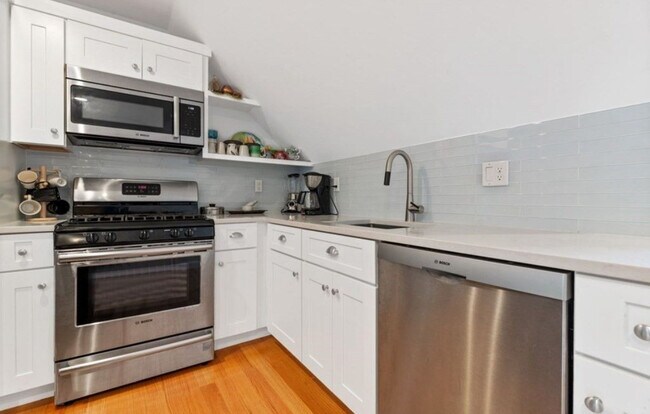 25 Chilcott Pl, Unit 3 in Boston, MA - Building Photo - Building Photo