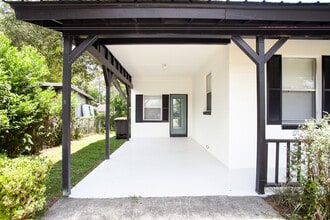 1321 Stimson St in Jacksonville, FL - Foto de edificio - Building Photo