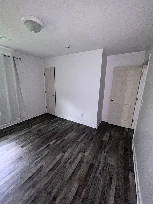 1223 Poplar Ave, Unit 1223 A in Nashville, GA - Building Photo - Building Photo