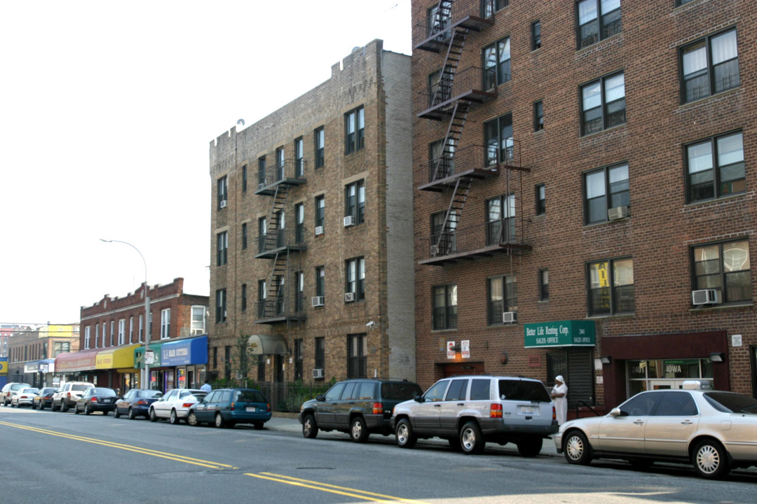 2389 Nostrand Ave in Brooklyn, NY - Foto de edificio