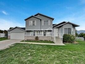 5404 W Sunfalls Ct in Salt Lake City, UT - Building Photo