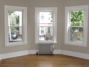 2 Sturgis St in Worcester, MA - Building Photo - Building Photo