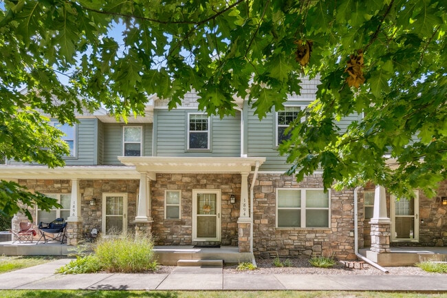 property at 1894 N Dubuque Rd