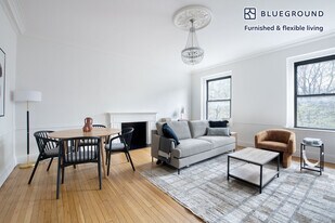 952 5th Ave, Unit FL4-ID1121 in New York, NY - Building Photo