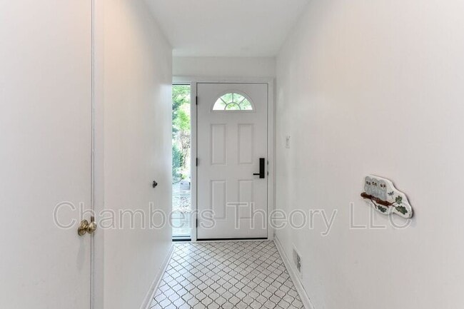 2112 Military Rd in Arlington, VA - Building Photo - Building Photo