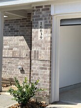 16639 River Grass Trl in Hockley, TX - Foto de edificio - Building Photo