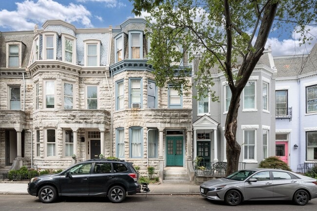 property at 1206 Park Ave