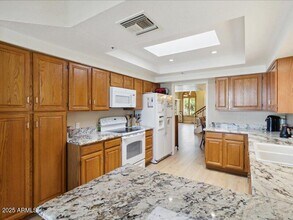 10563 E Carol Ave in Scottsdale, AZ - Building Photo - Building Photo