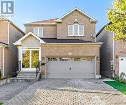 105 Prairie Dunes Pl in Vaughan, ON - Building Photo