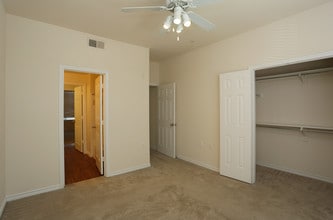 Renaissance Courts Apartments in Denton, TX - Building Photo - Interior Photo