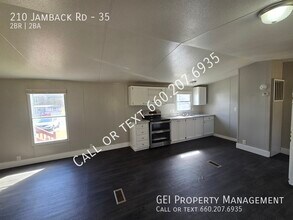 210 Jamback Rd in Anniston, AL - Building Photo - Building Photo