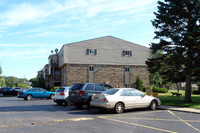 Fern Hill in Clinton Township, MI - Foto de edificio - Building Photo