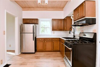 1431 E Rouse Ave in Peoria, IL - Building Photo - Building Photo