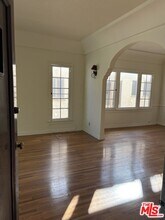 351 N Gardner St in Los Angeles, CA - Building Photo - Building Photo