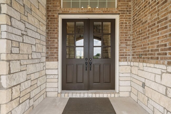 2304 Arroyo Grande in Leander, TX - Foto de edificio - Building Photo