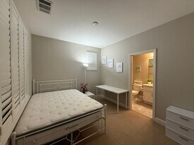 244 Selby Lane in Livermore, CA - Building Photo